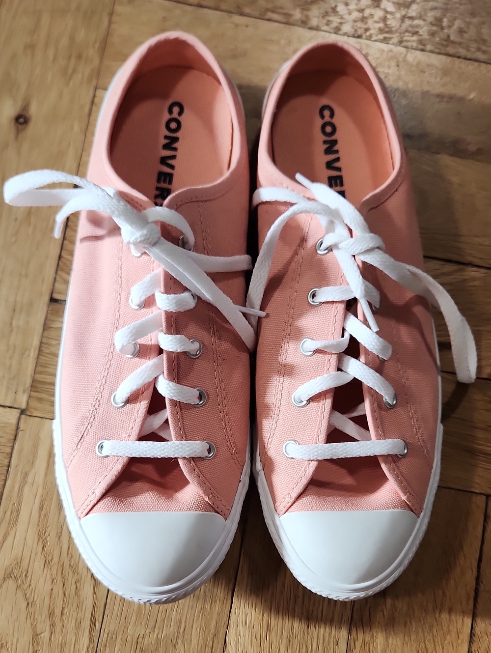 Converse Peach Canvas Low-Top Sneakers with White Trim NWOT